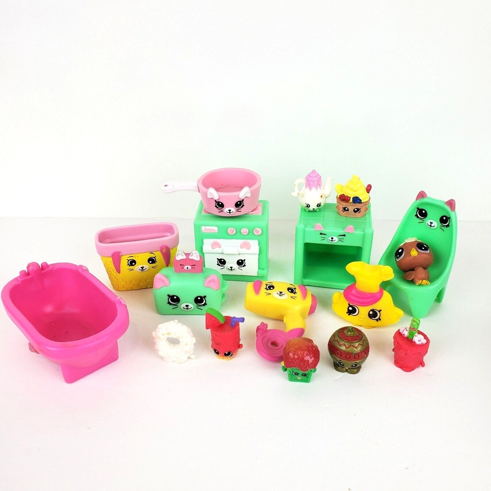 Shopkins Lot of 17 Mixed Figures Kitty Kitchen Happy Places Food Themed